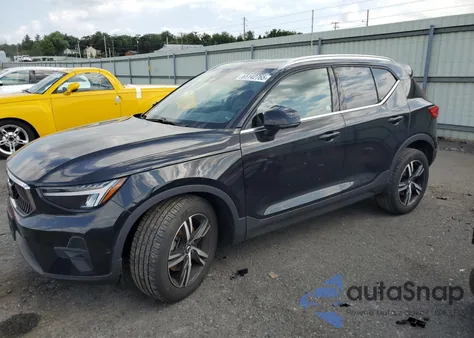 2023 Volvo Xc40 Plus z USA, uszkodzony, nr VIN YV4L12UE5P2962611